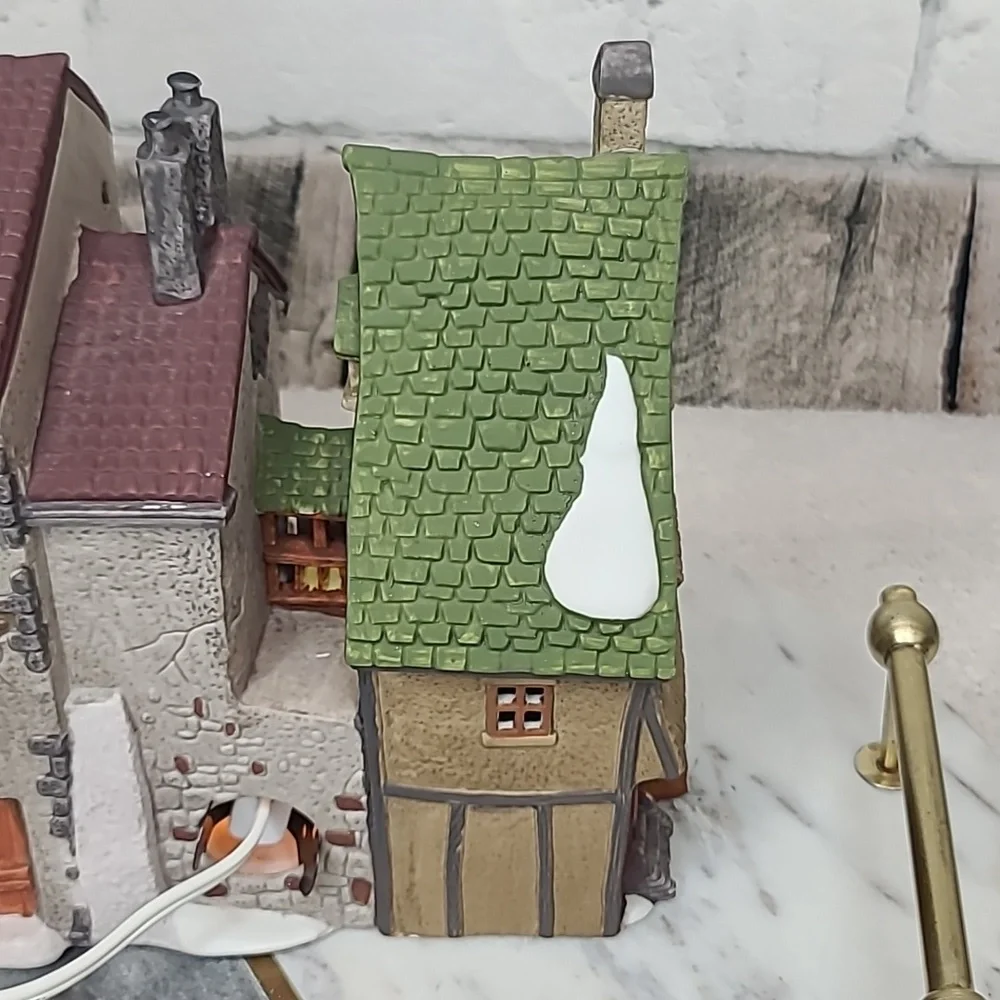 Department 56 Vtg Heritage Village Collection Oliver Twist 